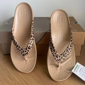 Crocs Kadee II Leopard Print Flip Flop Women Sandal- SZ 8,9